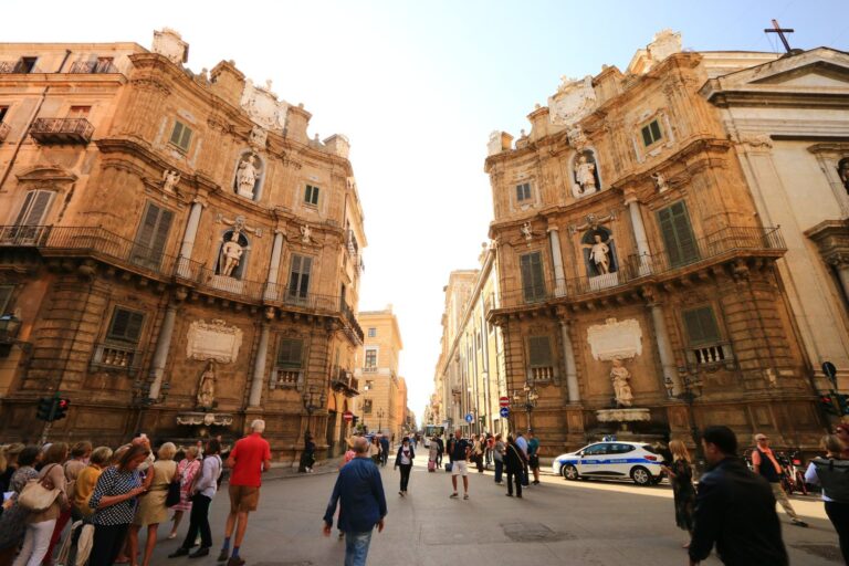 Quattro Canti baroque crossroads in Palermo at the meeting of Via Maqueda and Corso Vittorio Emanuele