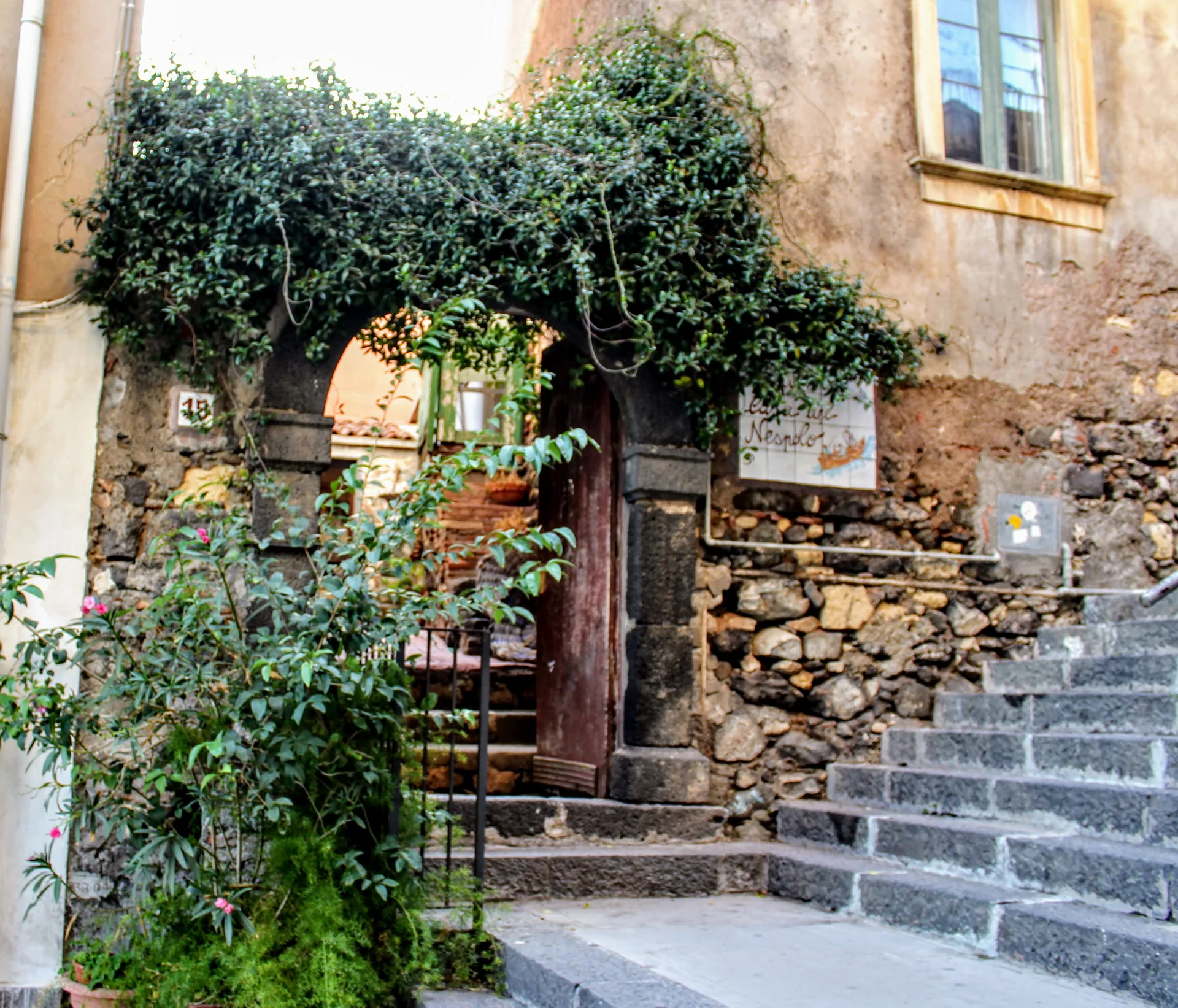 Museo Casa del Nespolo ad Aci Trezza, ambientazione del romanzo I Malavoglia di Giovanni Verga