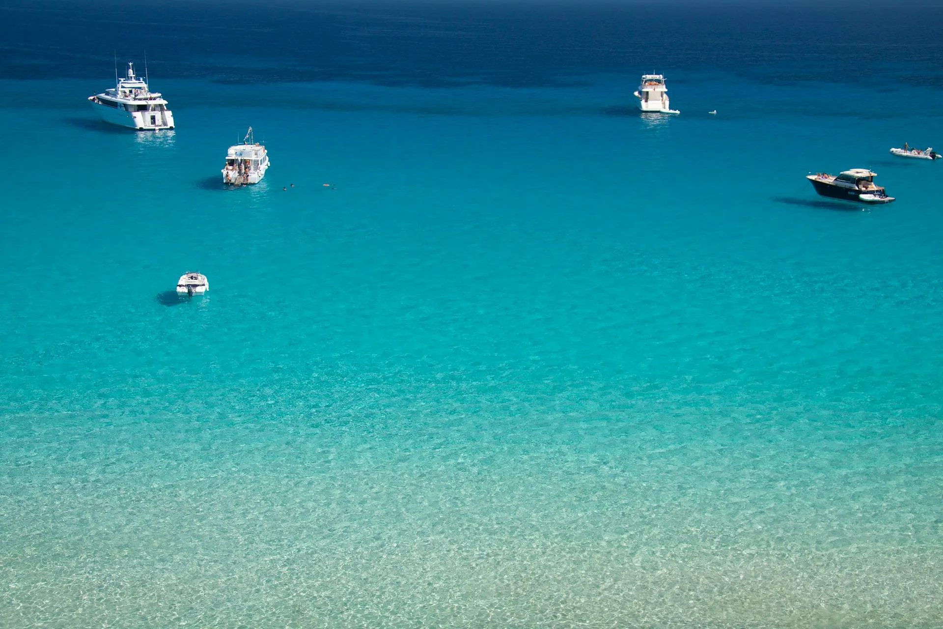 Ex cava di tufo sul mare a Bue Marino, Favignana