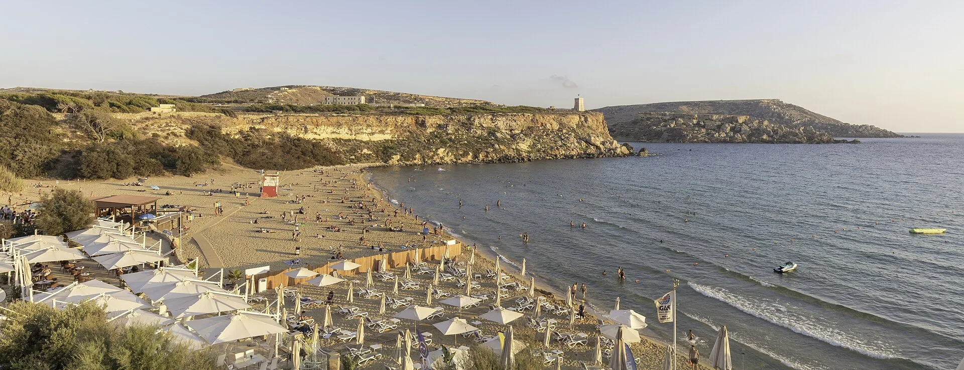 Golden Bay, Malta