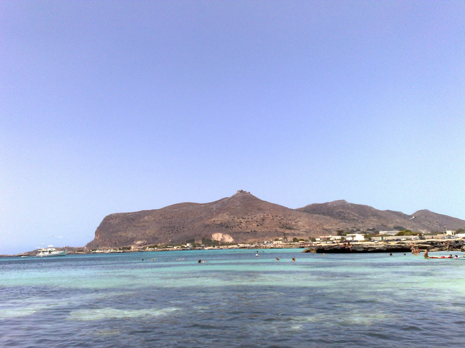 Spiaggia di Lido Burrone a Favignana