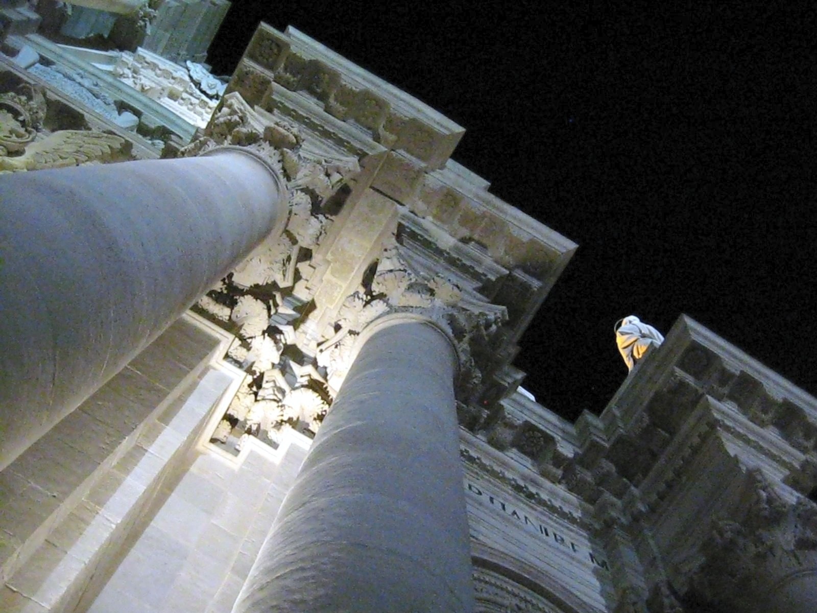 Duomo di Siracusa in piazza Duomo a Ortigia — Sicilia orientale e Magna Grecia